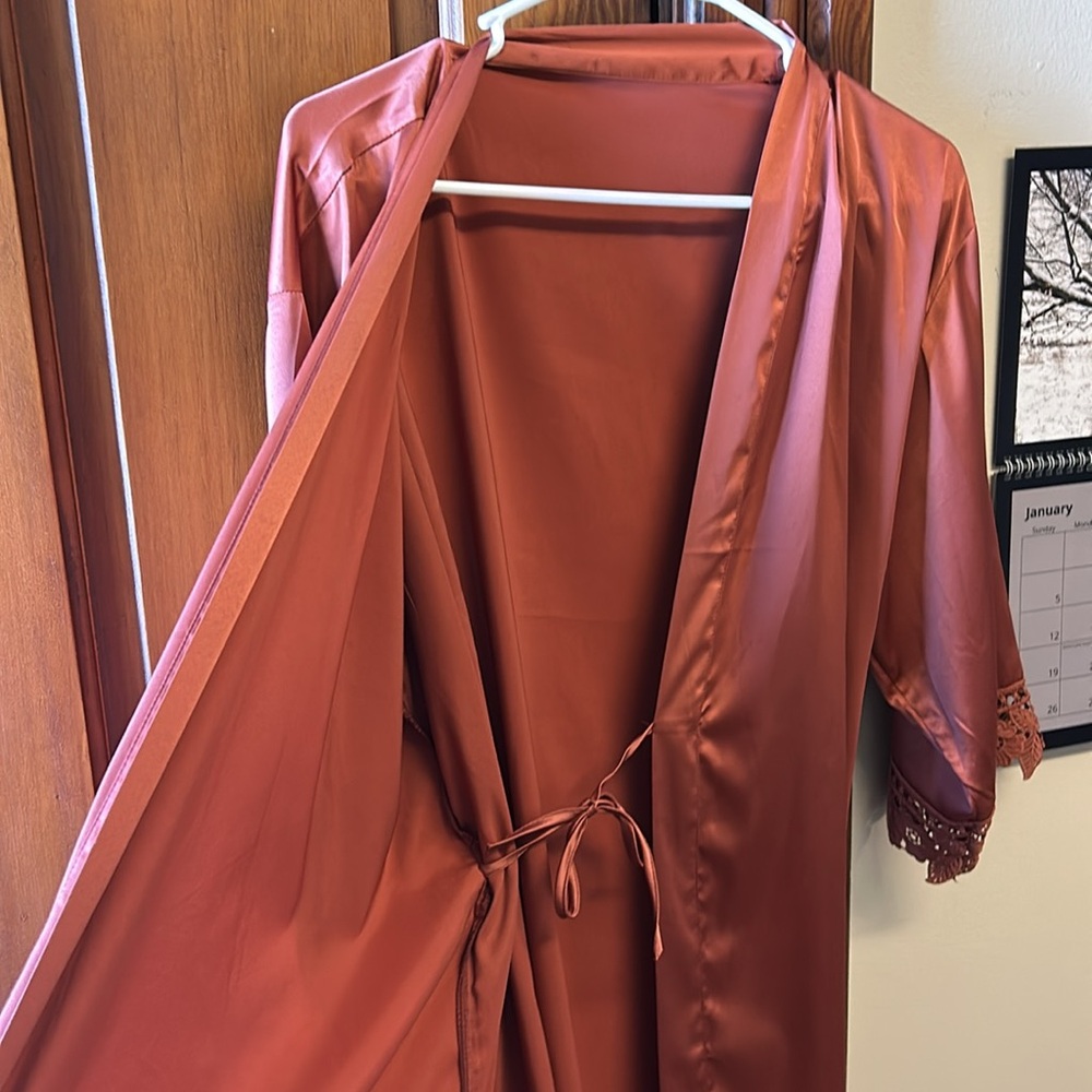 Satin Robe - Picture 3 of 4